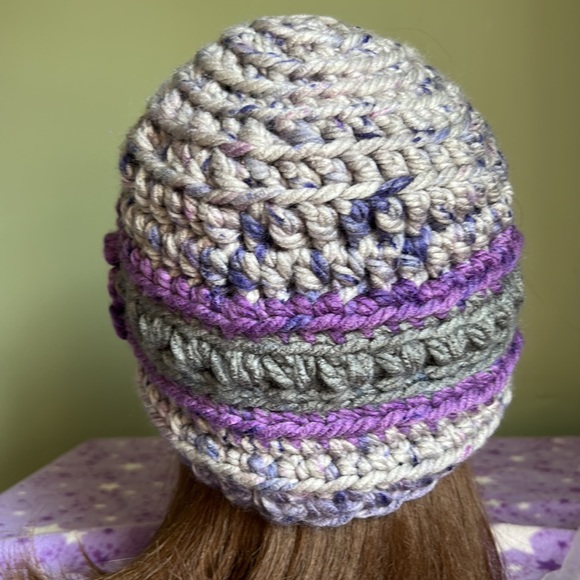Crochet thick chunky beanie medium soft acrylic thick yarn warm & cute - Picture 5 of 6